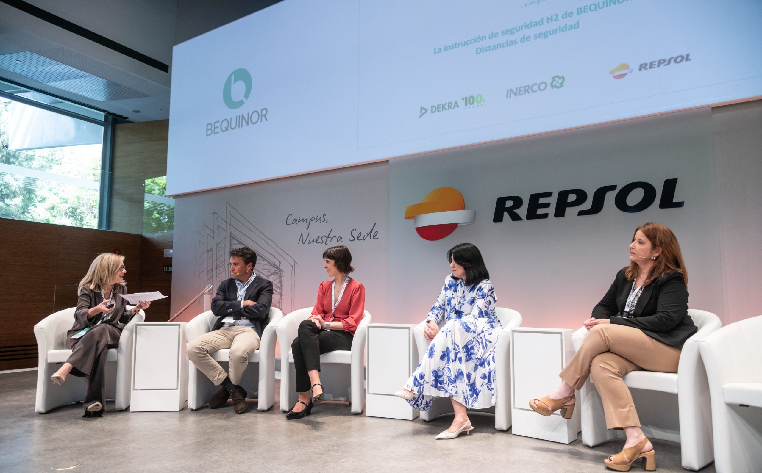 Rosa Sánchez Torres, Gonzalo León Casals, Marta Navas García, Rosario Trimiño García, Victoria Iglesias Muñoz