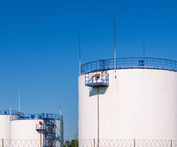 Vertical,Steel,Tank,For,Storing,Petroleum,Products,And,Flammable,Liquids.